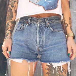 Vintage Levi’s shorts.